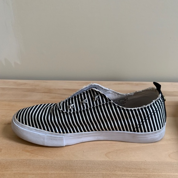 Pre-loved Tommy Hilfiger Striped Slip-on Sneakers with Studded Accents - Picture 7 of 8